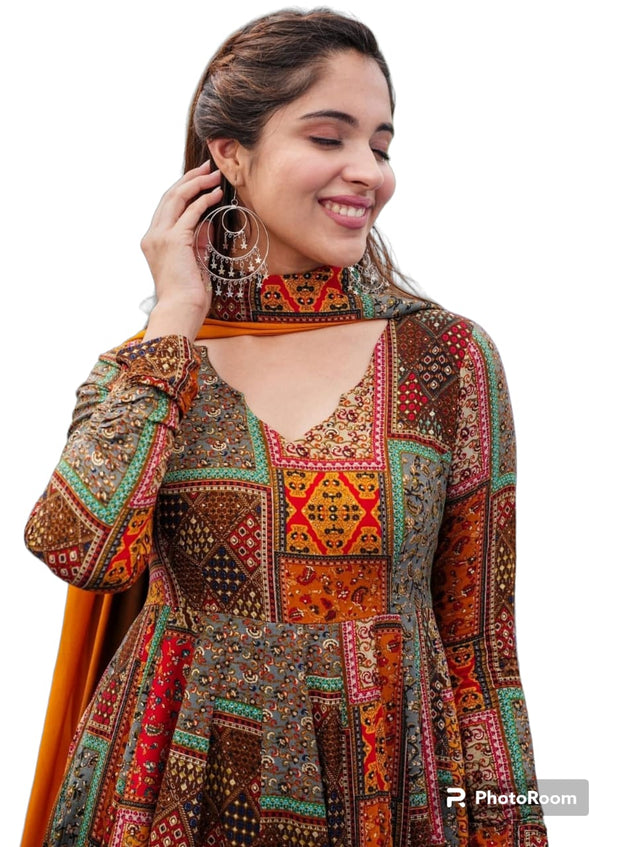 DSUITA5 - DHRUVA HEAVY FENCY GOWN WITH DUPPATTA