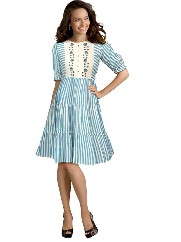 TUN10 - Threadwork gown