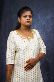 SKUR3 - Kurti