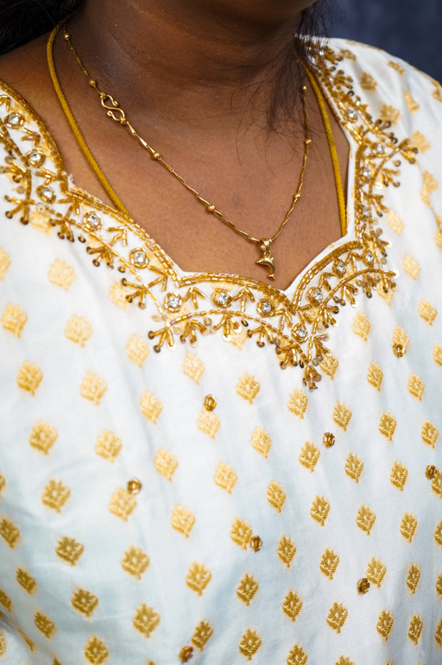 SKUR3 - Kurti