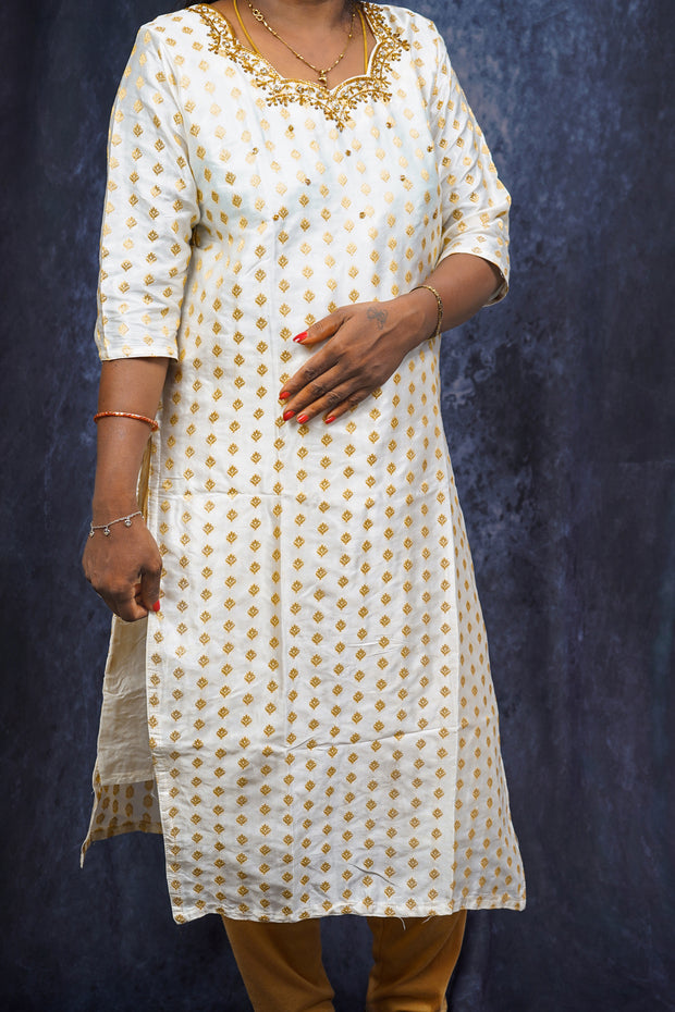 SKUR3 - Kurti